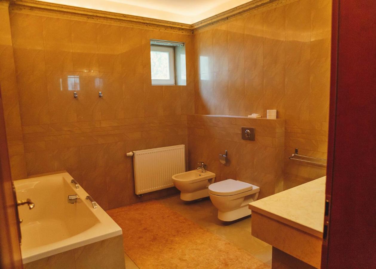 Hotel Memorial Terezín Buitenkant foto
