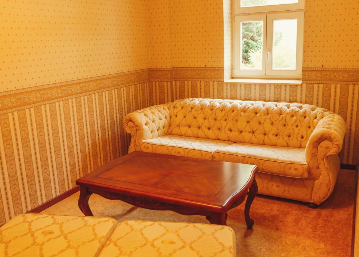 Hotel Memorial Terezín Buitenkant foto